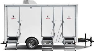 3 stall trailer
